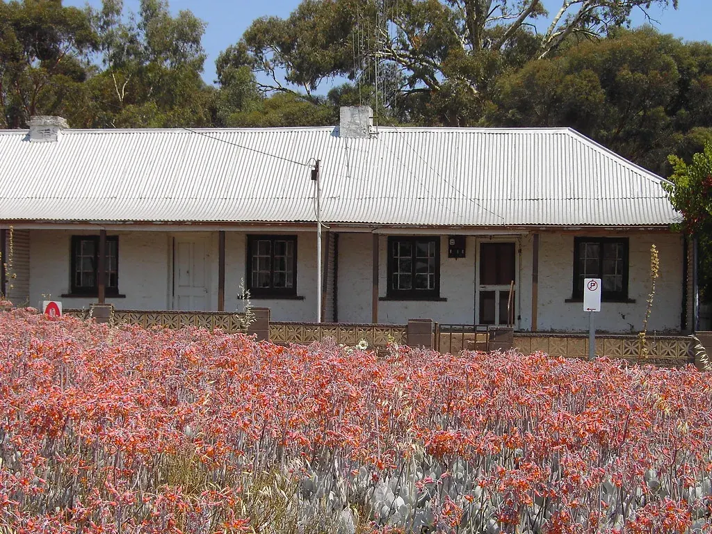 Established home representing refinancing planning