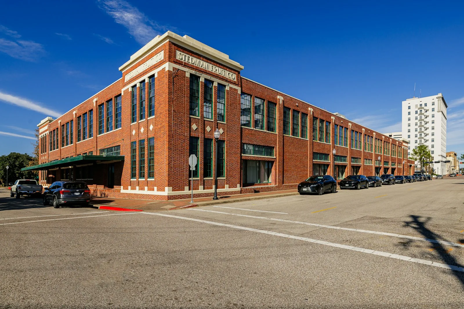 Newer residential housing representing modern home lending